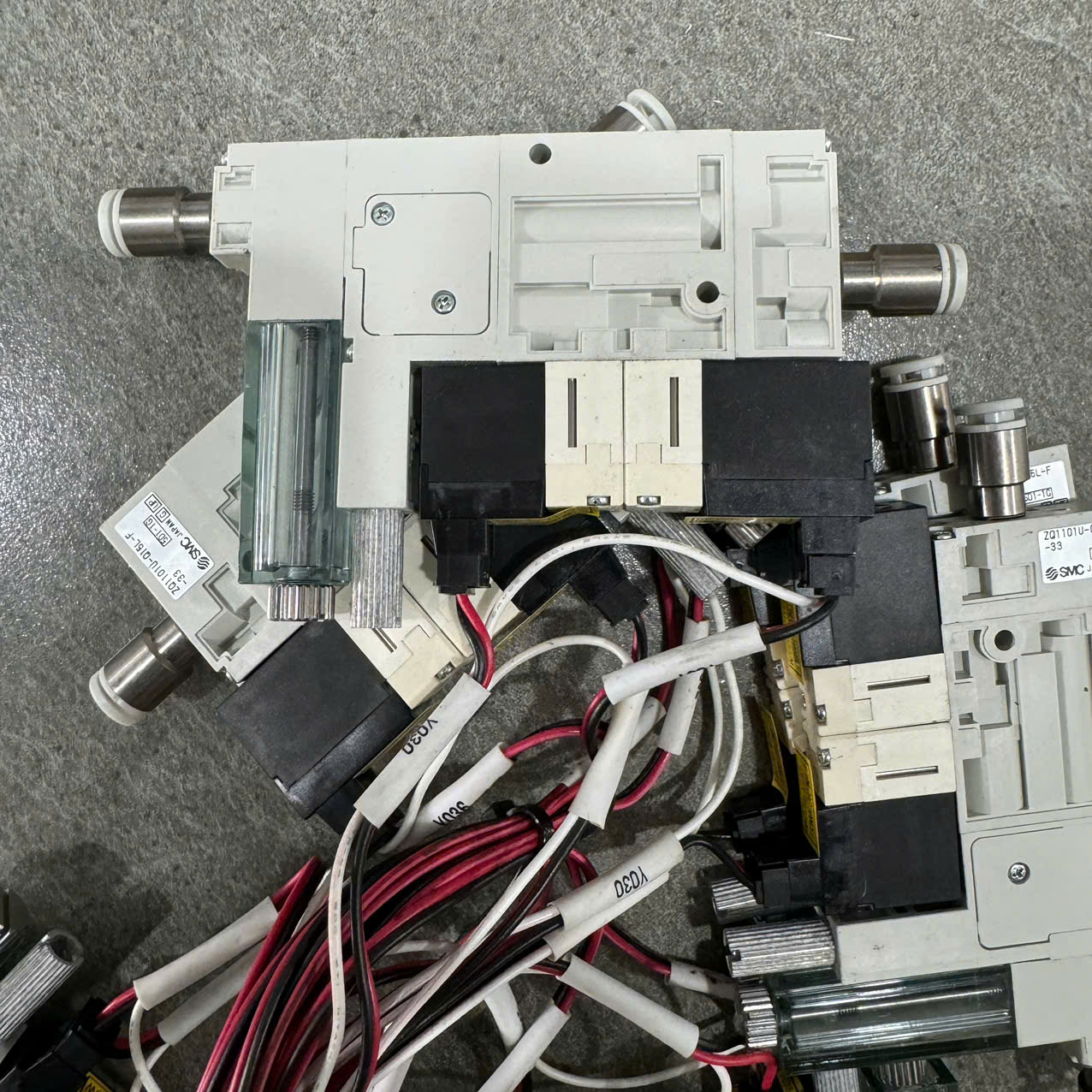 ZQ11O1U-Q15LO-F-33 3.jpg